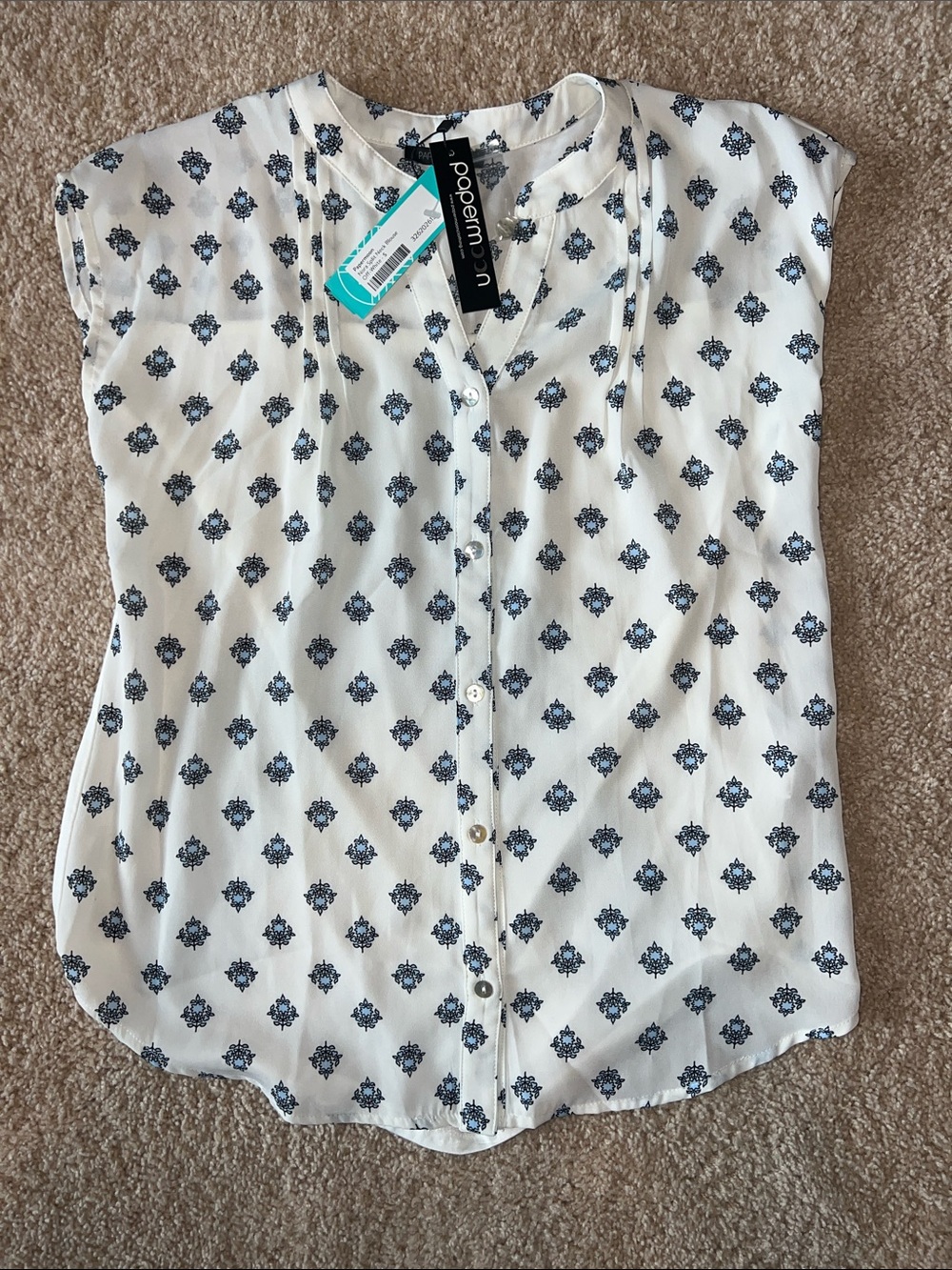 Papermoon Stitch Fix White Short-Sleeve Button-Front Blouse with Navy Medallion